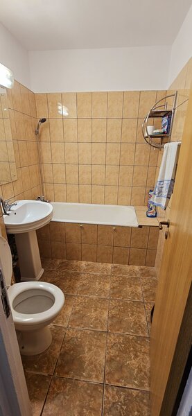 Drumul Taberei, str. Sibiu, metrou Favorit